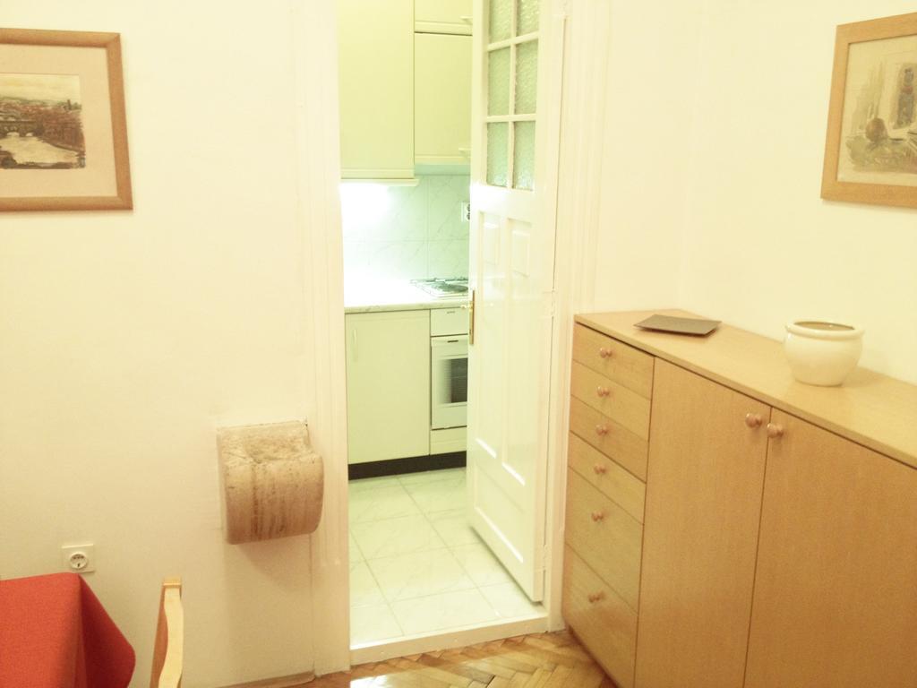 Apartment Sonata Split Room photo